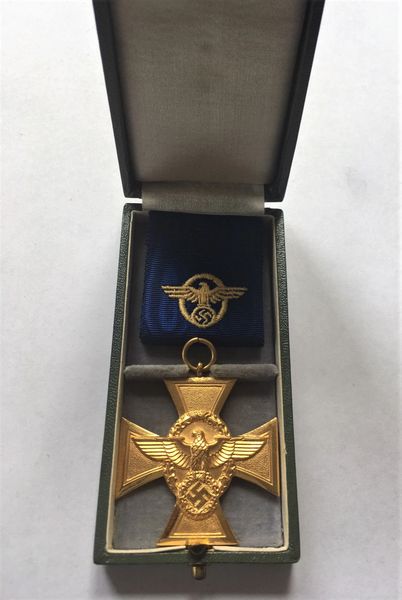 Cased 25 year Police service medal