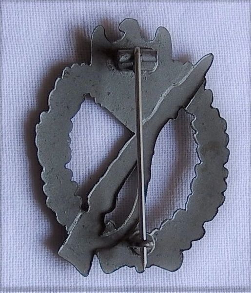 German Ww2 Infantry Assault Badge Scooped Back Example Vienna Design Unknown Maker Now Sold - german infantry assualt badge roblox