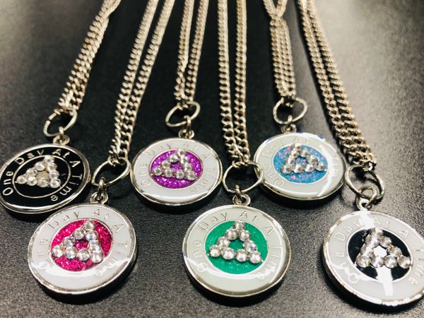 Aa clearance medallion necklace