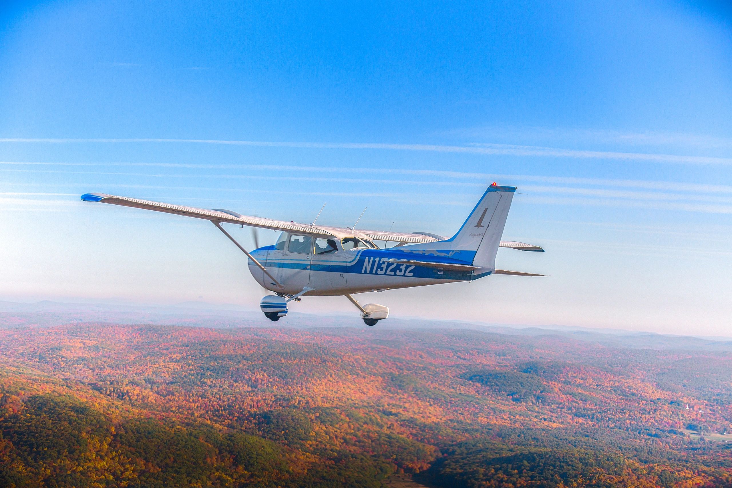 Fly Lugu - Aviation Training - Westfield, Massachusetts