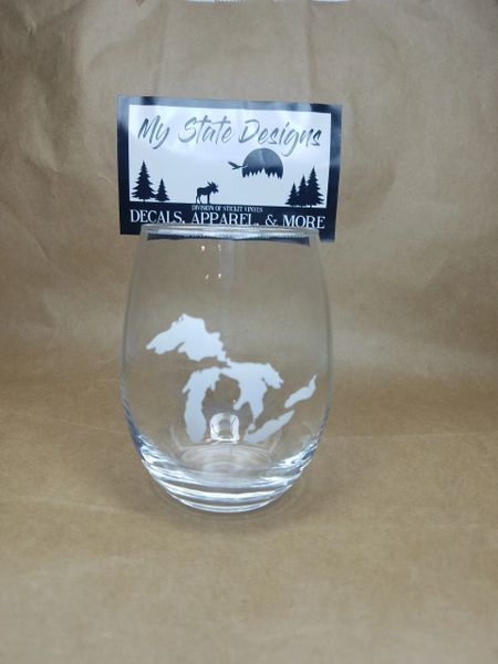 White Great Lakes Wine Glass