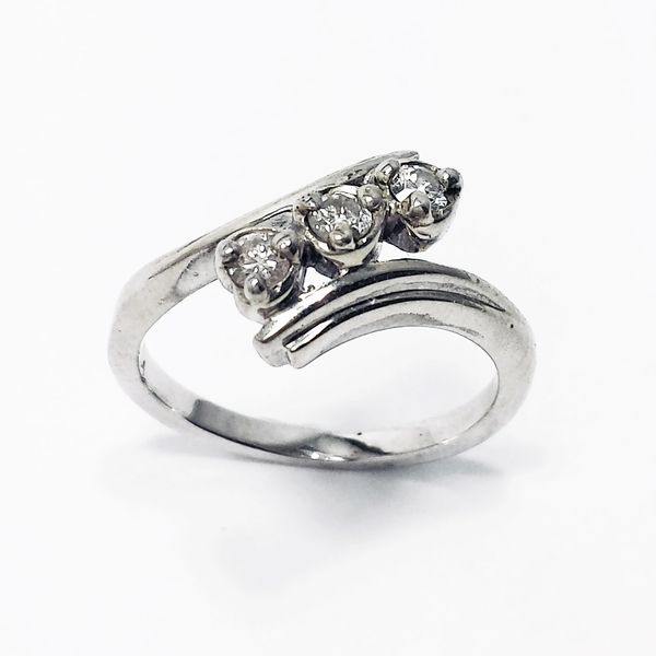 14k White Gold Three-Stone Diamond Engagement Ring Bypass Trilogy ...