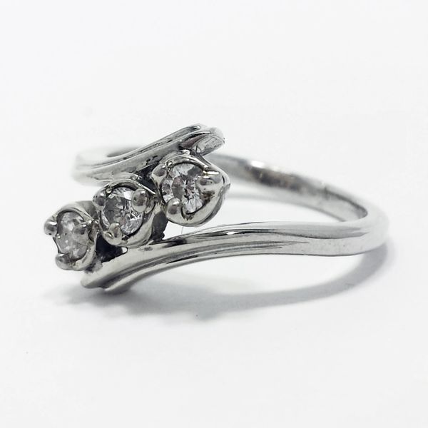 14k White Gold Three-Stone Diamond Engagement Ring Bypass Trilogy ...