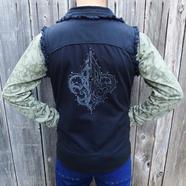 Fleur de Lis - Vest