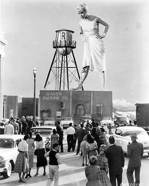 30 FOOT BRIDE OF CANDY ROCK (1959)