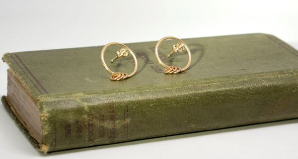 Hoop with rings gold earrings
