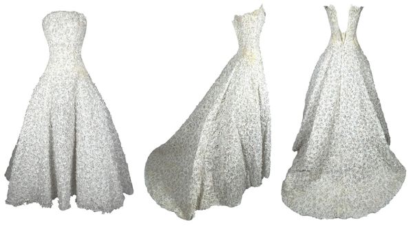 S/S 2015 Christian Dior Haute Couture Chantilly Lace Petal Strapless 1950's Style Gown Dress w Train
