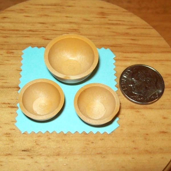 Dollhouse miniature mixing bowls set plastic miniature treasure chest