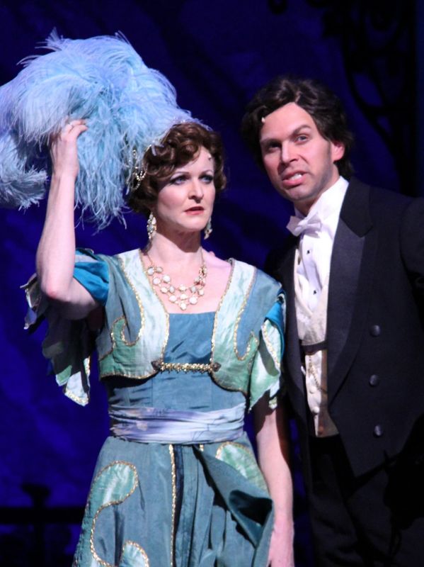 Edmonton Opera
The Merry Widow
Role: Olga & A Grisette