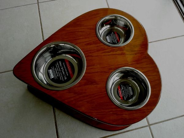 Cashious small dog feeding table