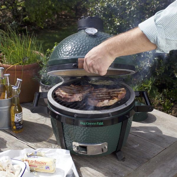 The Big Green Egg Mini Max Egg Shopfireside Grills Smokers q Rubs Sauces Hot Tub