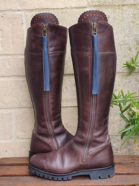 work boots with tassels
