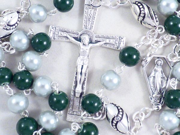 TENNESSEE TITANS NFL BRACELET OR ANKLET  Arizona Jewels -- Handmade Jewelry  and Rosaries