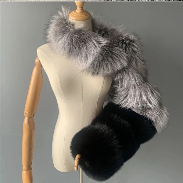 Fur raccoon collar arm