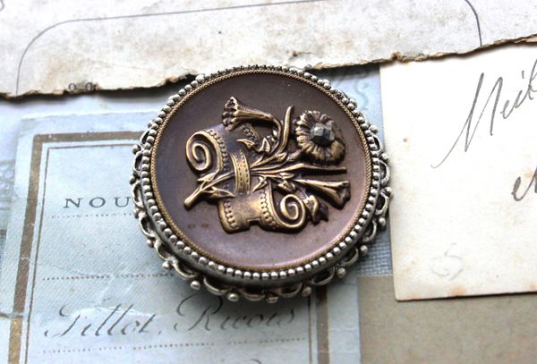BRIANNA - Antique Button Brooch