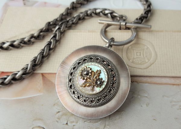 BLUSH - Mother of Pearl Button Necklace