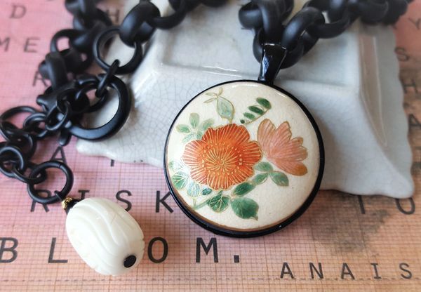 KIYA - Floral Satsuma Necklace