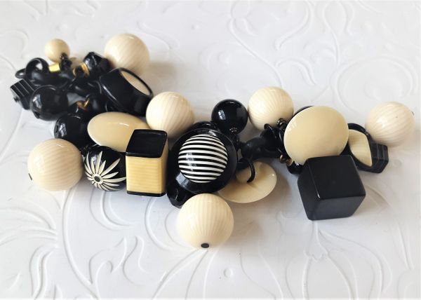 FUN - Art Deco Black and Cream Bracelet