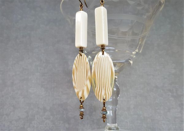 ISADORA EARRING - Art Deco Style Lucite Earrings