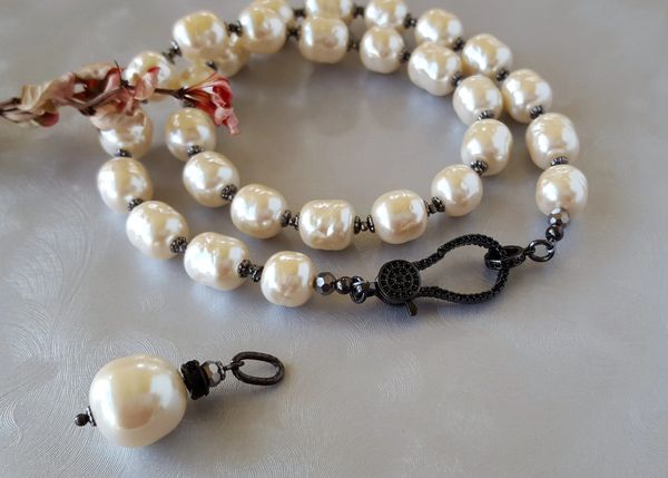 SONDRA - Chunky Baroque Pearl Necklace