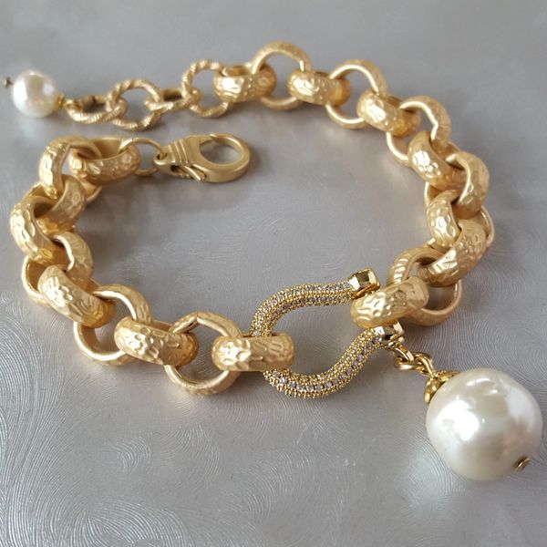 DARLENE'S SISTER - Baroque Pearl and Pave Lock Bracelet