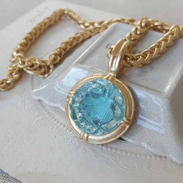 PRISCILLA - Vintage Glass Pendant Necklace