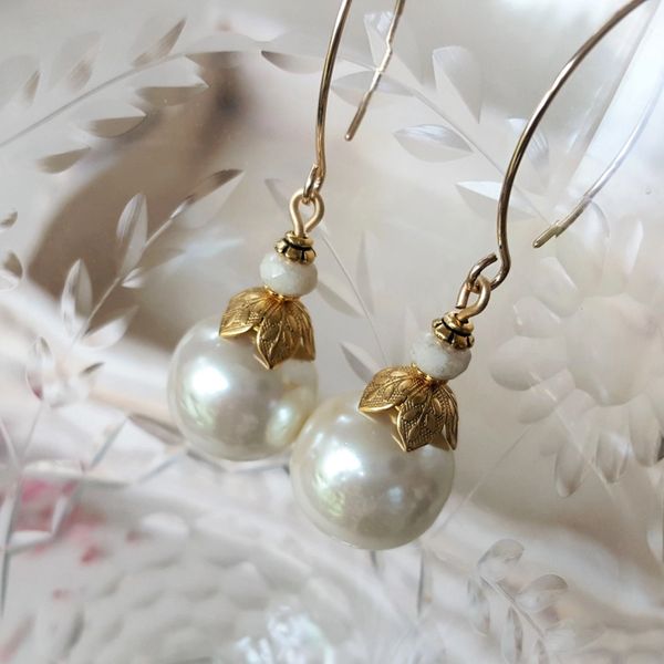 LOLA - Baroque Pearl Drop Earrings