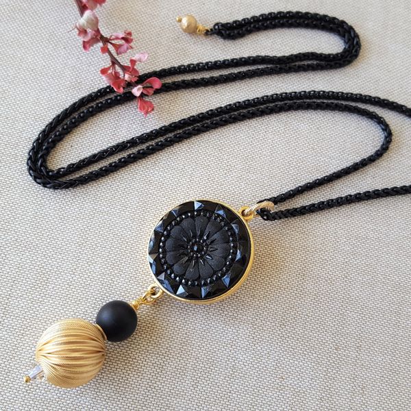 EDITH - Antique Black Glass Necklace