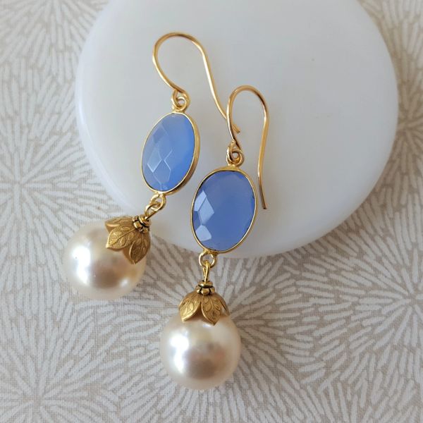 CAROLINA - Chalcedony and Baroque Pearl Earrings