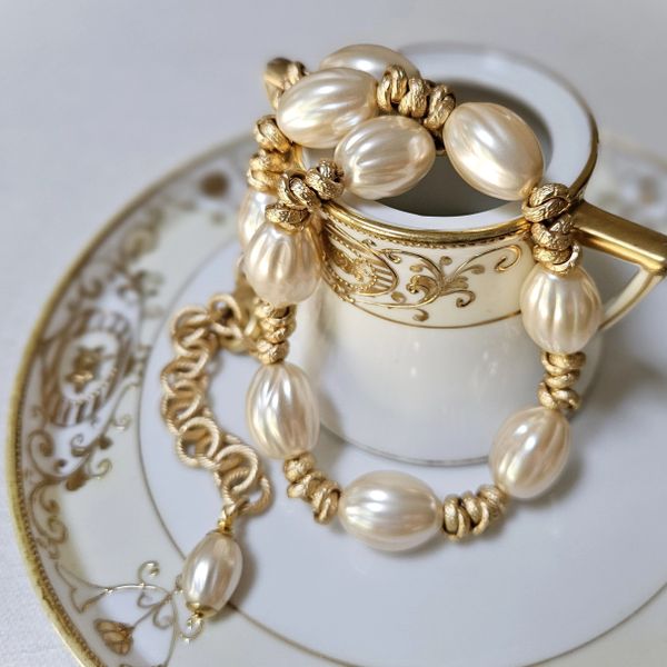 FRANCINE - Vintage Baroque Pearl Necklace