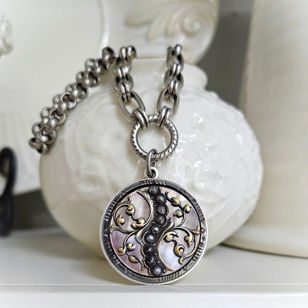 ELINORE - Antique Button Necklace