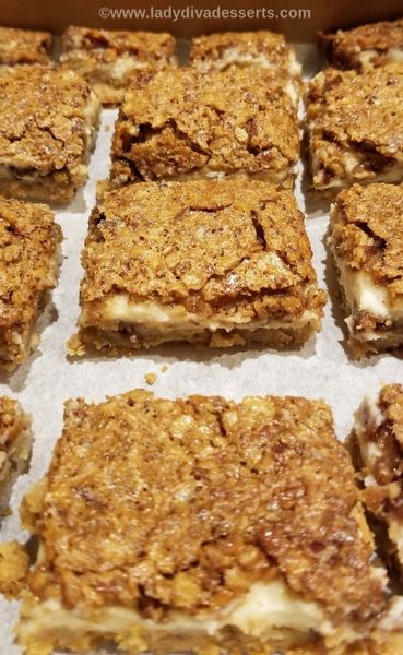 Pecan Cheesecake Bars