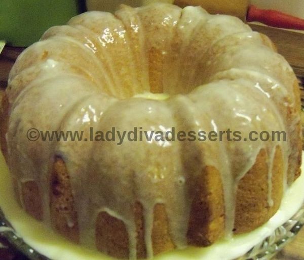 Lemon Pound Cake Mini 4x1.75 Bundt Pan