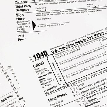 federal tax return paperwork