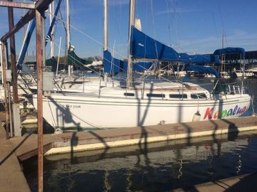 1983 Catalina sailboat for sale