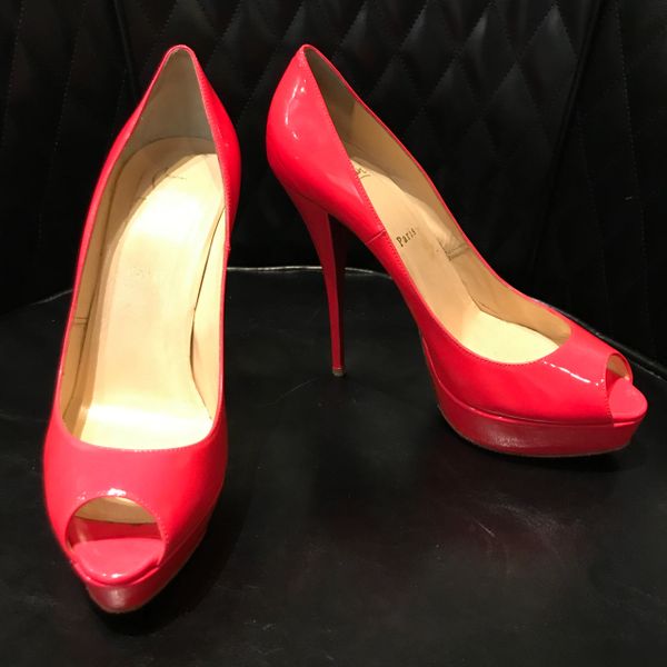 christian louboutin lady peep