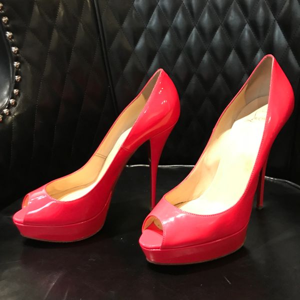 christian louboutin lady peep