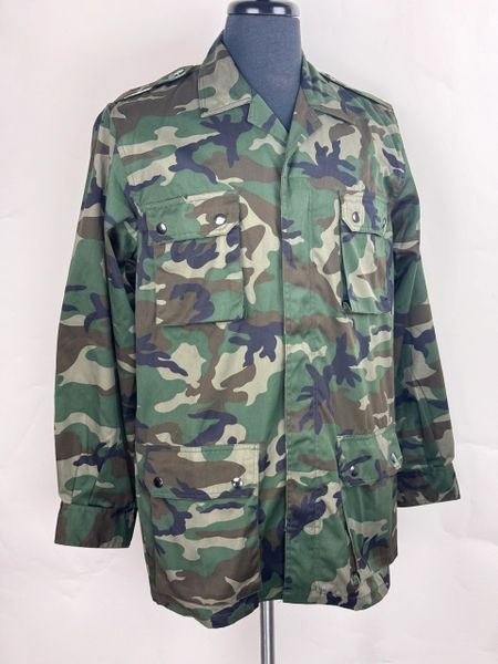 Woodland Camouflage Lightweight Jacket/Shirt w/Zipper & Snaps Men's Medium NWOT