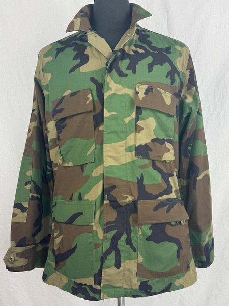 USGI Woodland Camouflage BDU Shirt Combat Coat size Medium Regular NOS