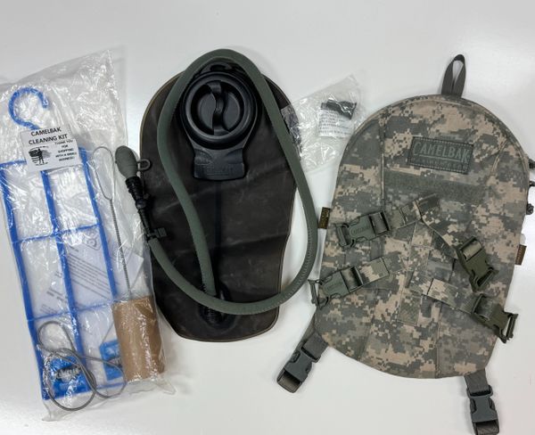 USGI CamelBak ArmorBak ACU Digital Hydration Carrier & Bladder 1.5L USED