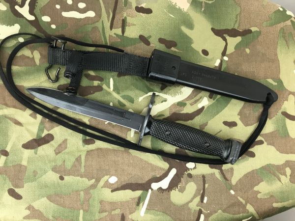 EUC USGI Military Issue M7 Bayonet With M10 Scabbard For M-16/AR-15 NSN:1095-00-017-9701