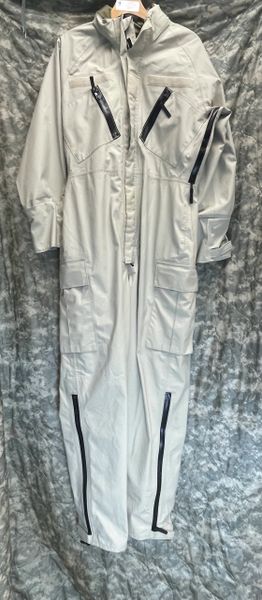 米軍　実物　US ARMY JP-8 FUEL GORE−TEX カバーオール USGI JP-8 Fuel Handlers Coveralls [Genuine Issue]