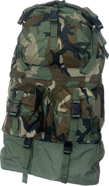 Mounted Crewmen Compartmented Equipment Bag (MCCEB), Woodland Camouflage NSN 8465013935183