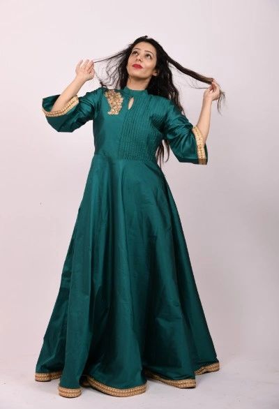 ITEM CODE - SFDRESS12 GREEN SILK DESIGNER LONG GOWN