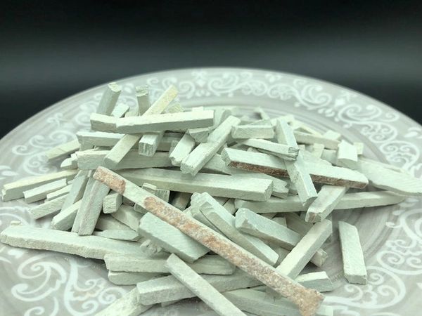 Thin Slate Pencils - India - edible clay