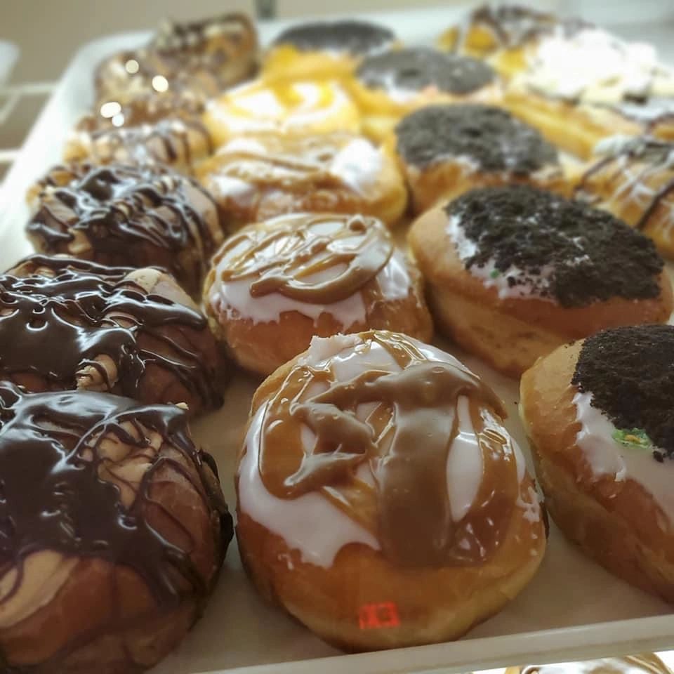 Donut Bismark chocolate dough