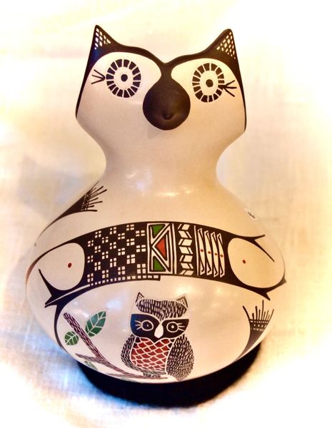 Mata Ortiz - Owl Vase