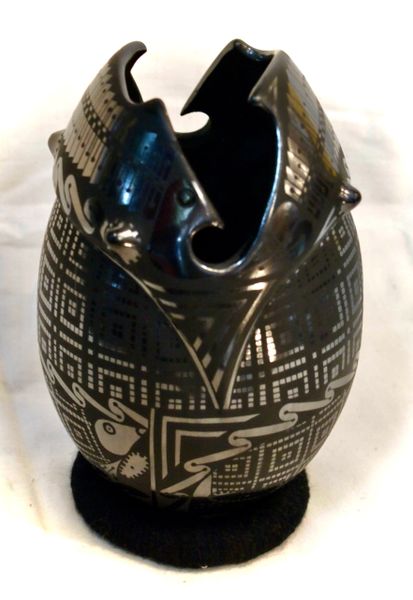 Mata Ortiz Blackware - Large Vase