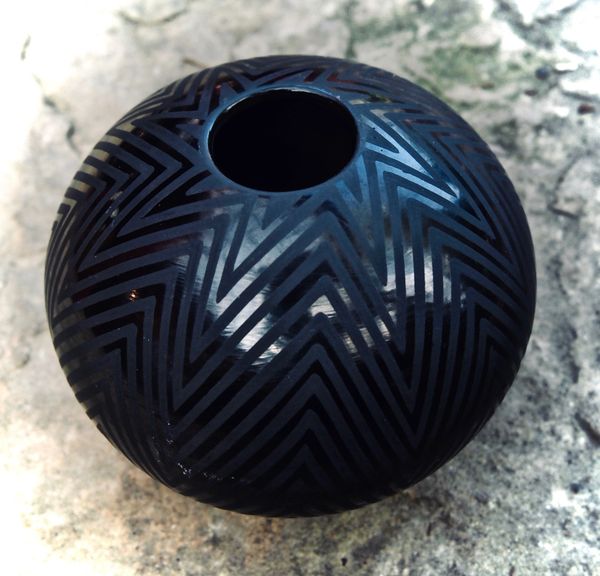 Black Mata Ortiz Spherical Vessel