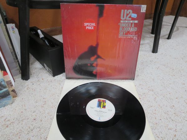 U2 BLOOD A  UNDER RED LPレコード  SKY - 7